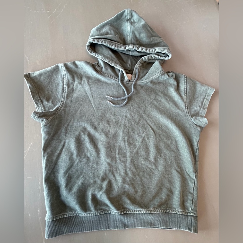 Love Connect Short Sleeve Hoodie Womens Size M Cotton Distressed Workout